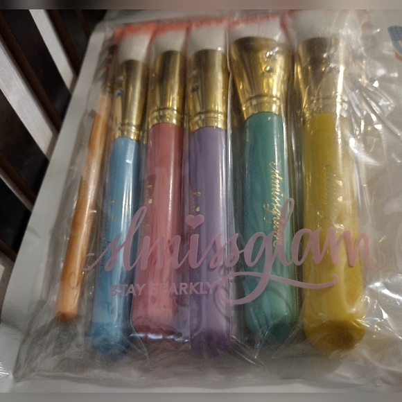 SlMissglam Other - SlMissglam Macaron Glam Brush Set